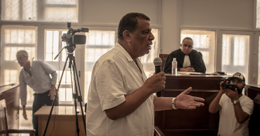 عدنان الحاجي أثناء شهادته أمام المحكمة