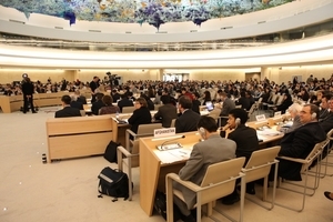 تم استعراض كافة الدول الأعضاء في الأمم المتحدة بحلول نهاية عام 2011 © Eric Bridiers/U.S. Mission