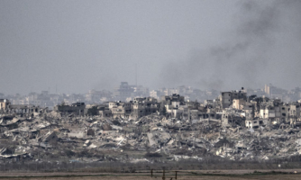 أكثر من 250 منظمة إنسانية وحقوقية رائدة تدعو إلى وقف نقل الأسلحة إلى إسرائيل والجماعات المسلحة الفلسطينية