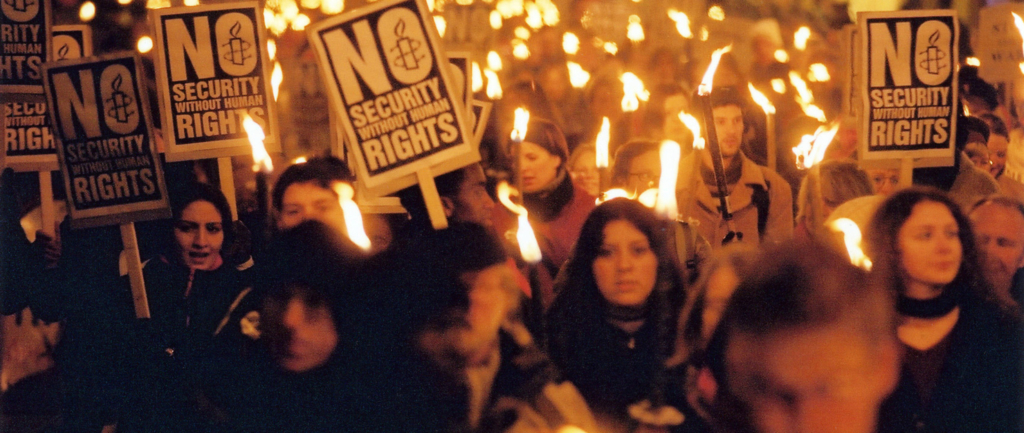 Demonstration in Oslo takes place on the day Laureate Kofi Anna receives the Nobel Peace Prize, Oslo, Norway, December 2001 © Amnesty International