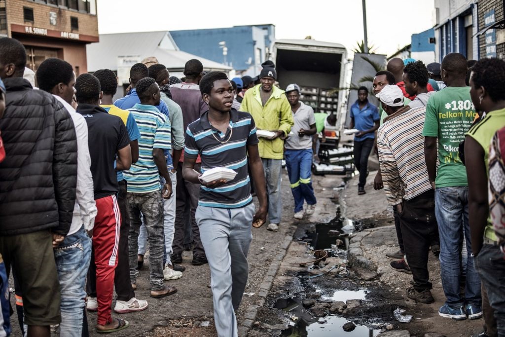 People lining for food in Johannesburg
