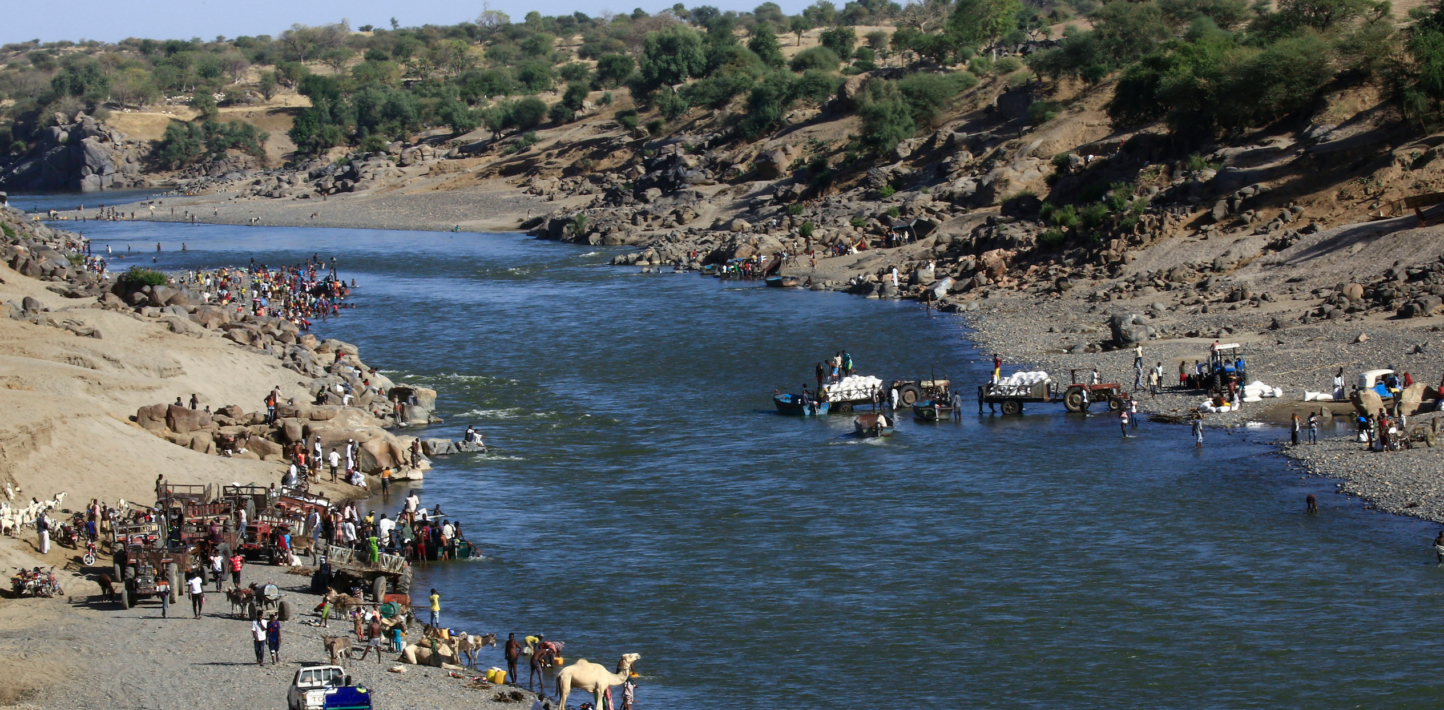 Tigrayans cross the Tekeze river into Sudan.