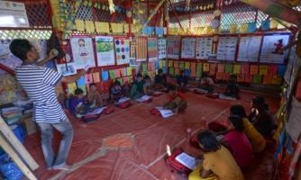 Rohingya children at study