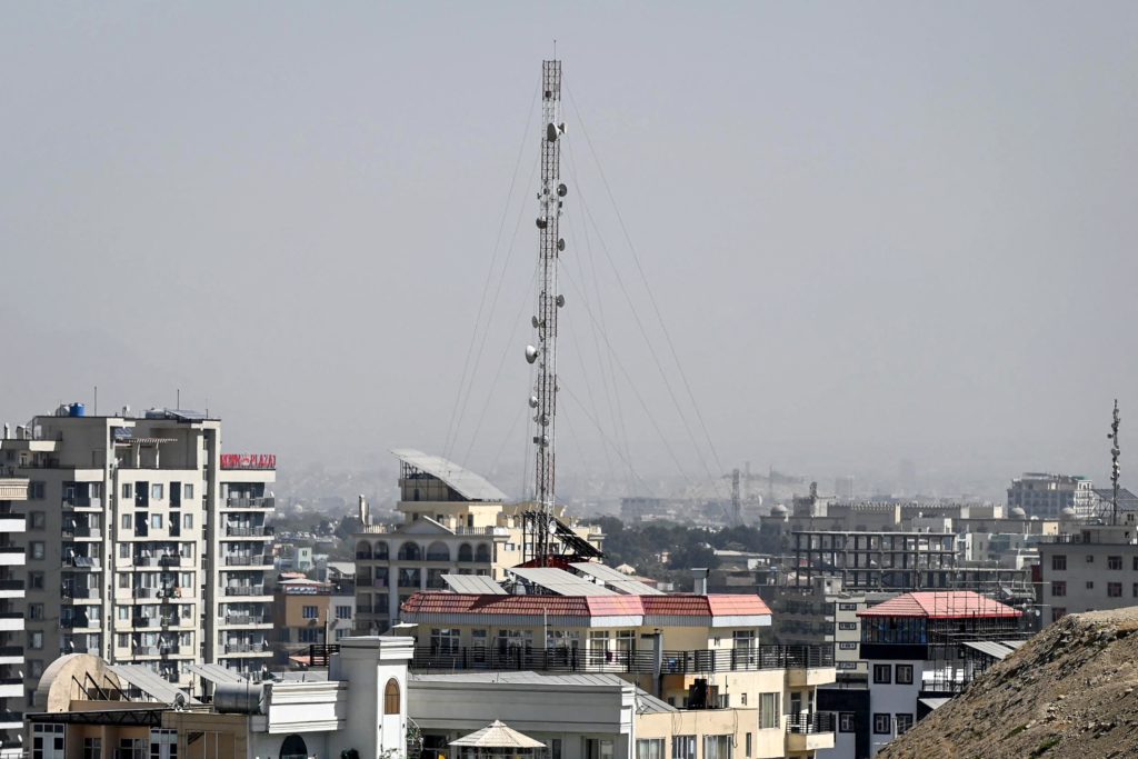 Afghanistan: Taliban de facto authorities must immediately restore internet access 