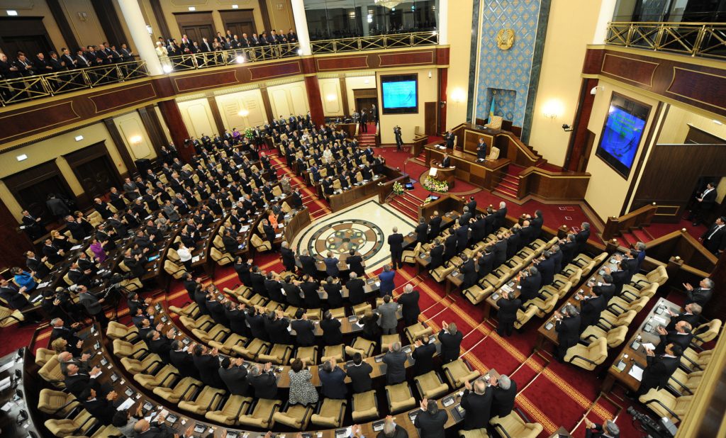 Kazakhstan: Parliament’s last-minute “LGBTI propaganda” ban must not become law