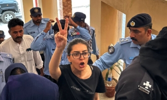 Pakistan: Authorities must end judicial harassment of lawyers Imaan Mazari and Hadi Chatta 