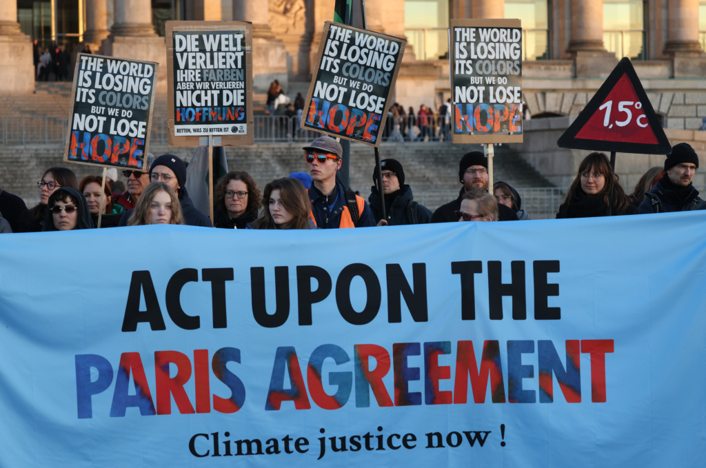 Global: US withdrawal from landmark Paris Climate Agreement threatens “a race to the bottom”