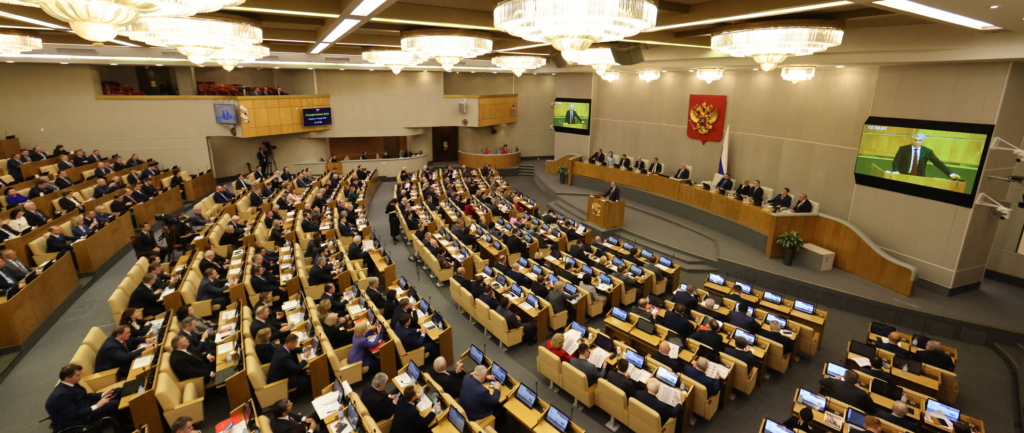 Russia: Draft law imposing sweeping restrictions on government critics abroad weaponizes punishment to silence dissent