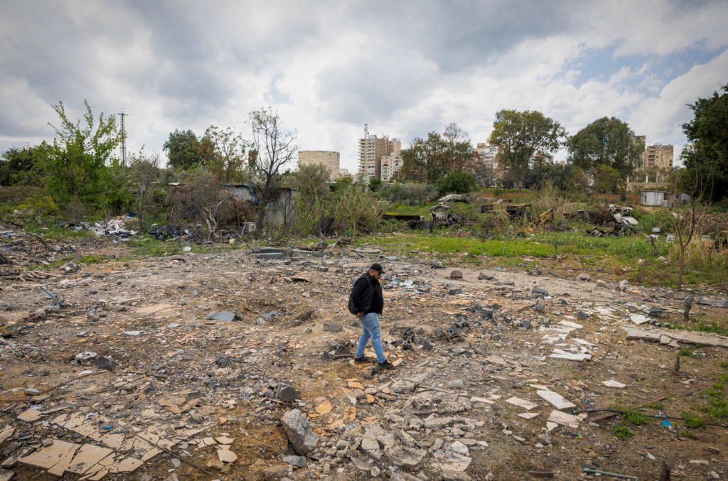 Lebanon: Israeli attacks killing children, wiping out families must be investigated as war crimes