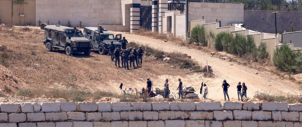 Israel/OPT: Siege of Palestinian homes in Qusra marks relentless escalation in state-backed settler violence