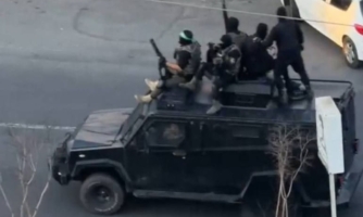 Irán: Las autoridades desatan represión fuertemente militarizada para ocultar masacres de protestas