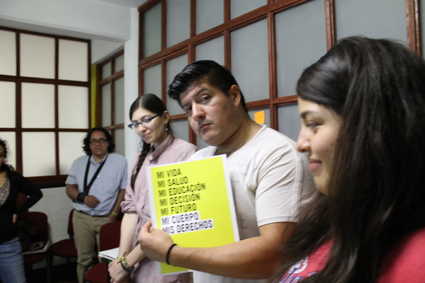 Jóvenes activistas participaron en el taller ‘Hablemos en voz alta’ en México para compartir sus experiencias y opiniones sobre el tema de los derechos sexuales y reproductivos. ©Amnistía Internacional