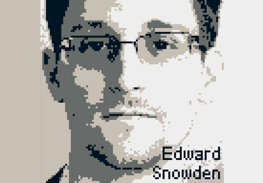 Retrato tipo LEGO de Edward Snowden, creado por Ai Weiwei para la campaña Escribe por los Derechos 2016. 	© Ai Weiwei