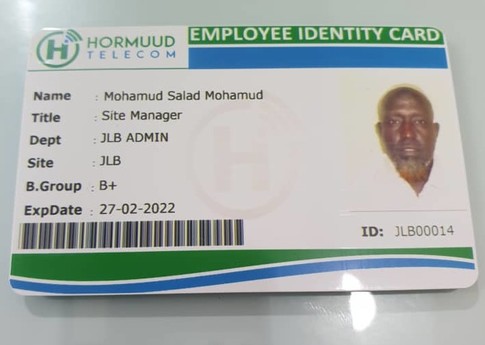 La tarjeta de identificación de Mohamud Salad Mohamud con Hormuud Telecom.