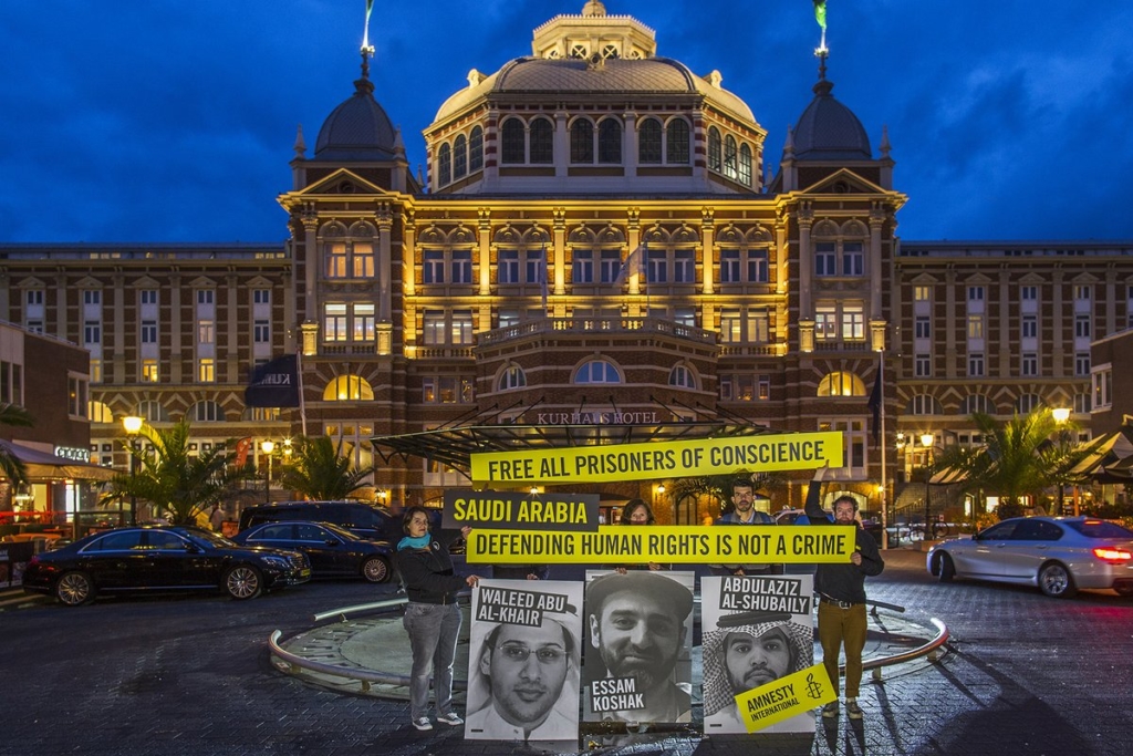 Activistas neerlandeses piden la liberación de los presos y presas de conciencia.