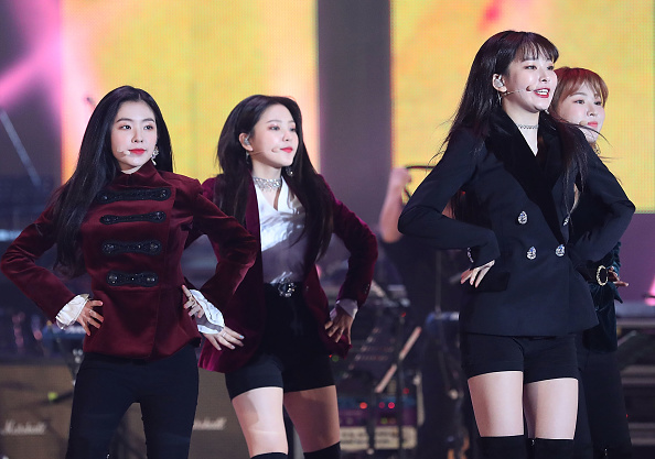 Actuación de la banda de K-rock surcoreana Red Velvet en Pyongyang en abril de 2018.