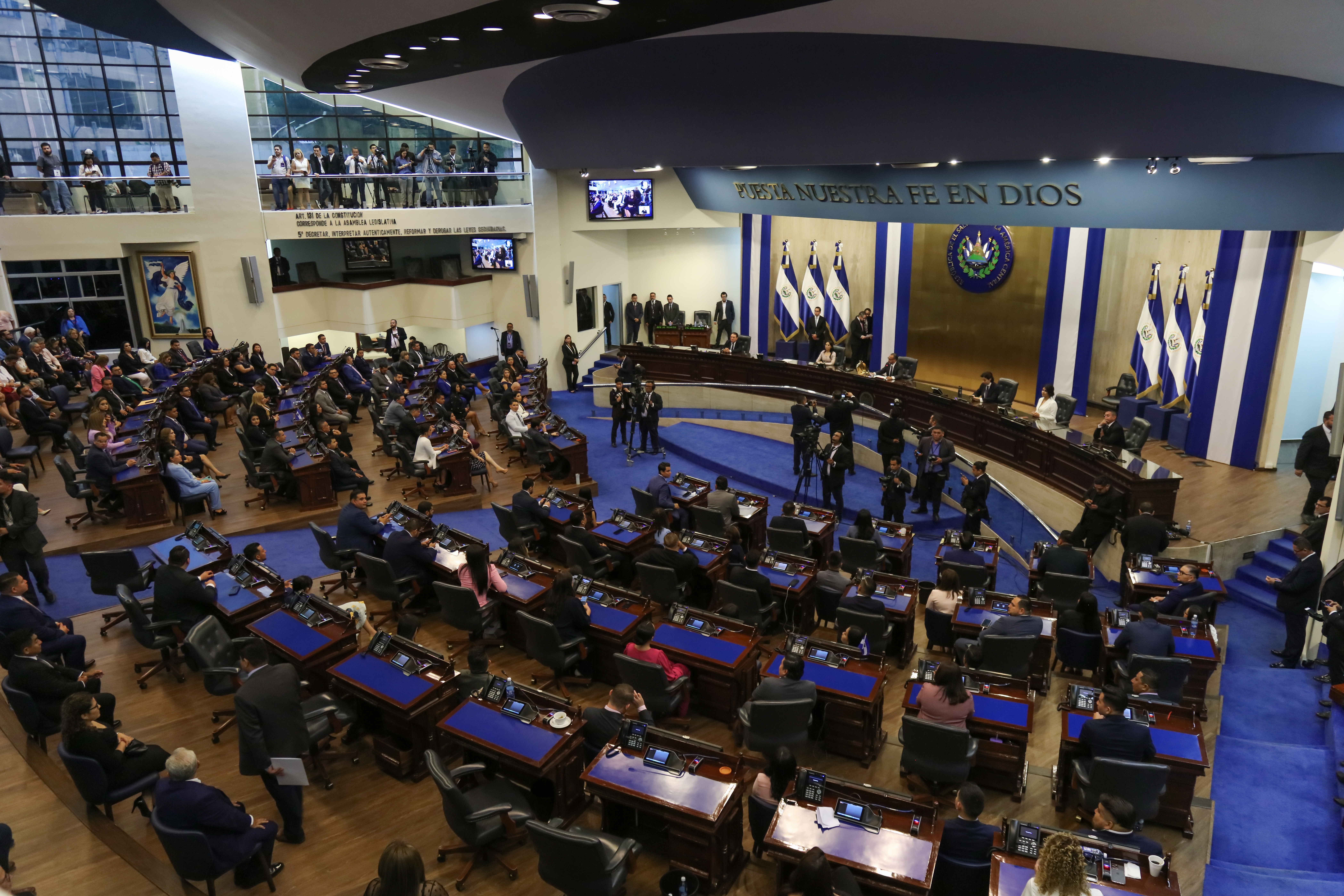 El Salvador: Reformas a la Constitución sin garantías de participación ni deliberación pública ponen en riesgo los derechos humanos.