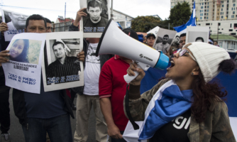 Américas: Estados intensifican ofensiva contra la sociedad civil mediante “leyes anti-ONG»