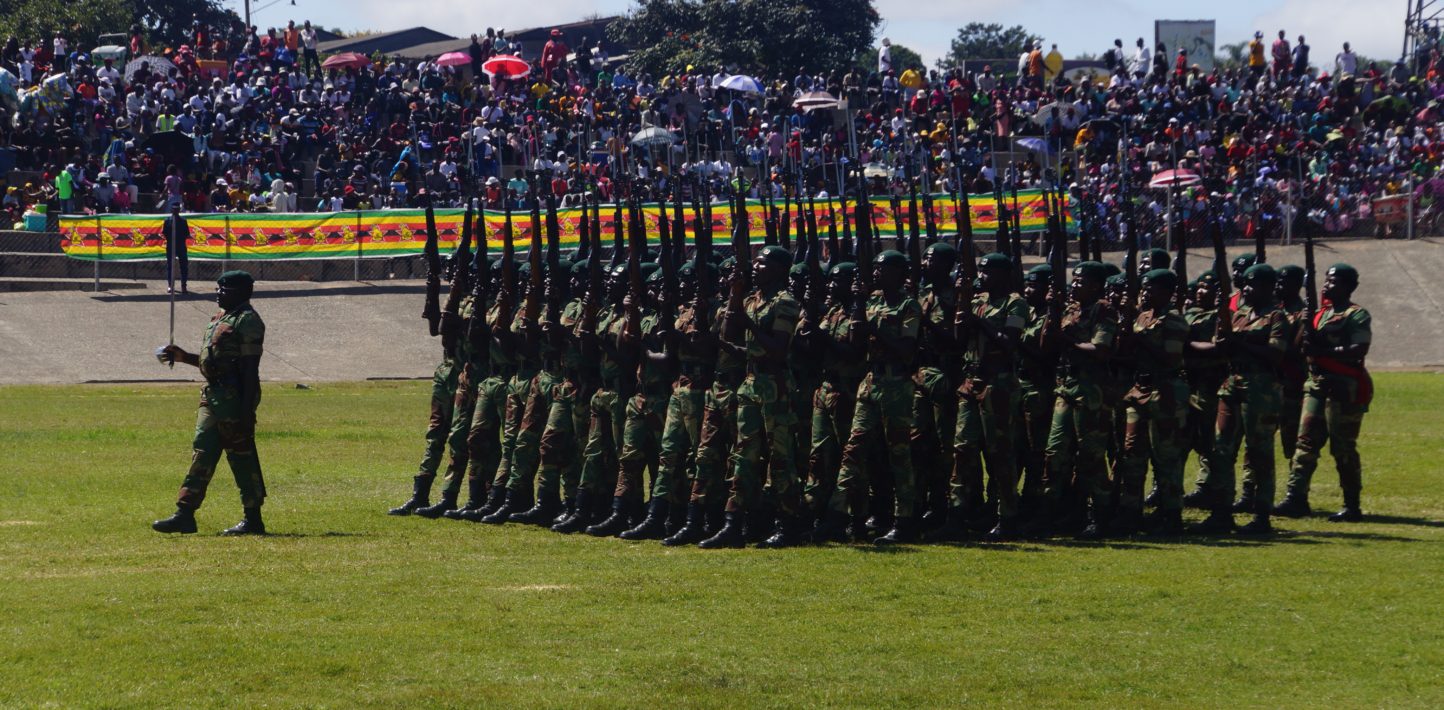 Le Zimbabwe doit cesser les violations des droits humains et respecter les  principes démocratiques et l'Etat de droit - Actualités