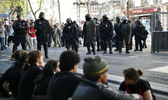 France. Les autorités doivent apaiser les tensions et protéger le droit de réunion pacifique lors des manifestations lycéennes prévues le 6 octobre