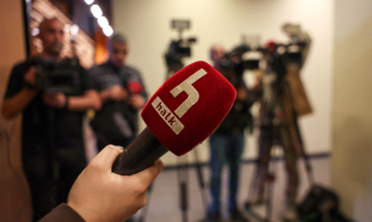 Turquie. La descente de police et la mainmise de l’État sur une chaîne de télévision d’opposition sont « un coup dur porté à la liberté de la presse »