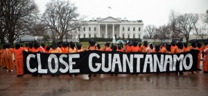 Le centre de détention de la marine américaine à Guantánamo  Bay, à Cuba, a ouvert il y a 13 ans. © Scott Langley