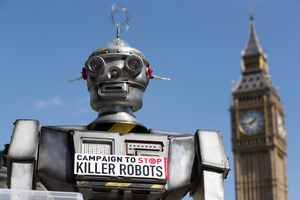 Amnesty International participe à la campagne mondiale Stop Killer Robots, dont le but est de mettre un frein au développement des systèmes d’armes létaux autonomes. © Oli Scarff/Getty Images