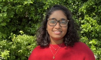 « Apprendre est un bon point de départ pour s’engager en faveur de la justice raciale » : le point de vue de Cindy Hawkins Rada, chercheuse et conseillère à Amnesty International