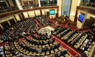 Парламент Казахстана торопится втихаря принять закон о запрете «пропаганды ЛГБТИ»