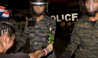 Несовершеннолетние участники массовых протестов в Таиланде сталкиваются с суровыми последствиями — доклад Amnesty International