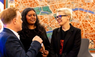 «Если твоя подруга стоит в купальнике у бассейна, можно ли толкнуть её в воду?» Координатор обучающих программ Amnesty International в Европе Стася Денисова об образовании в области прав человека